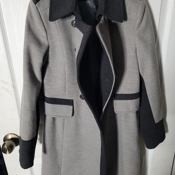 Coat - Picture 5 of 5